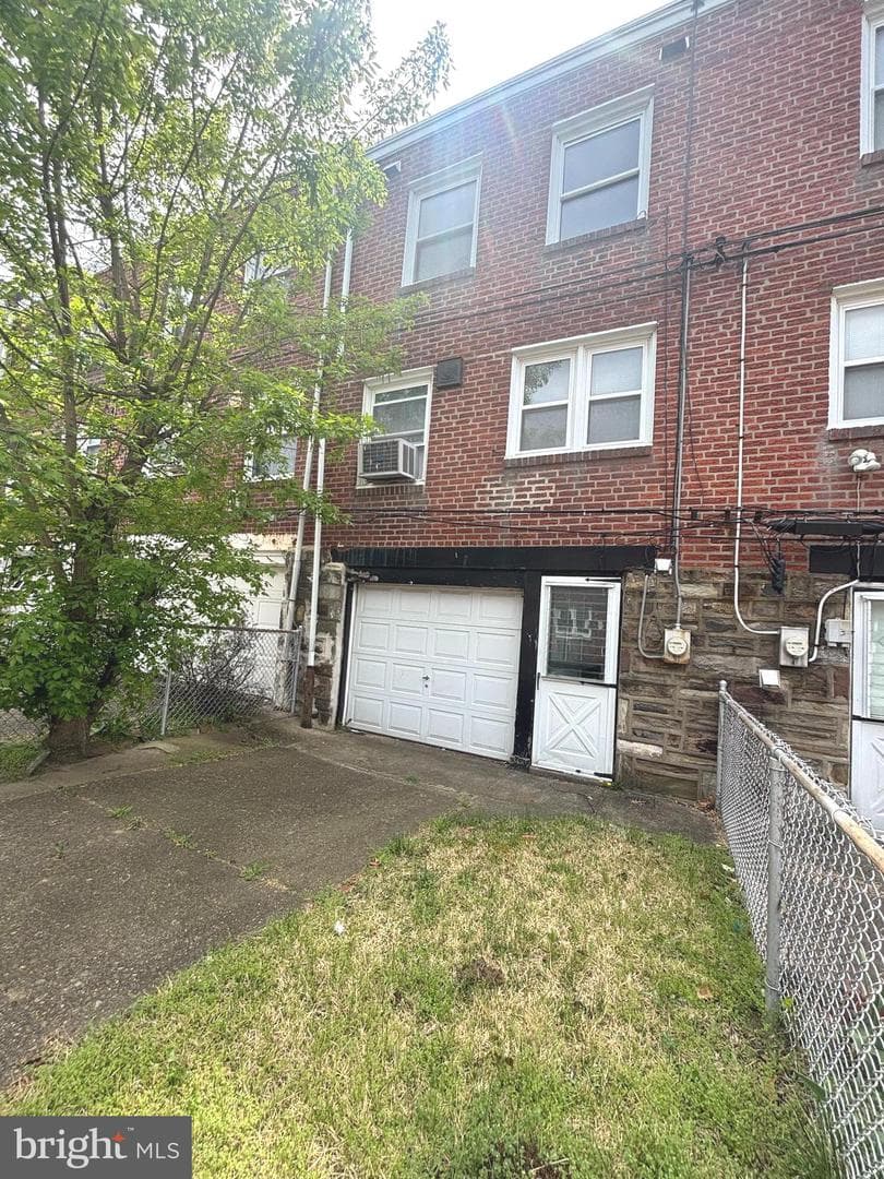 229 Stearly Street photo 37