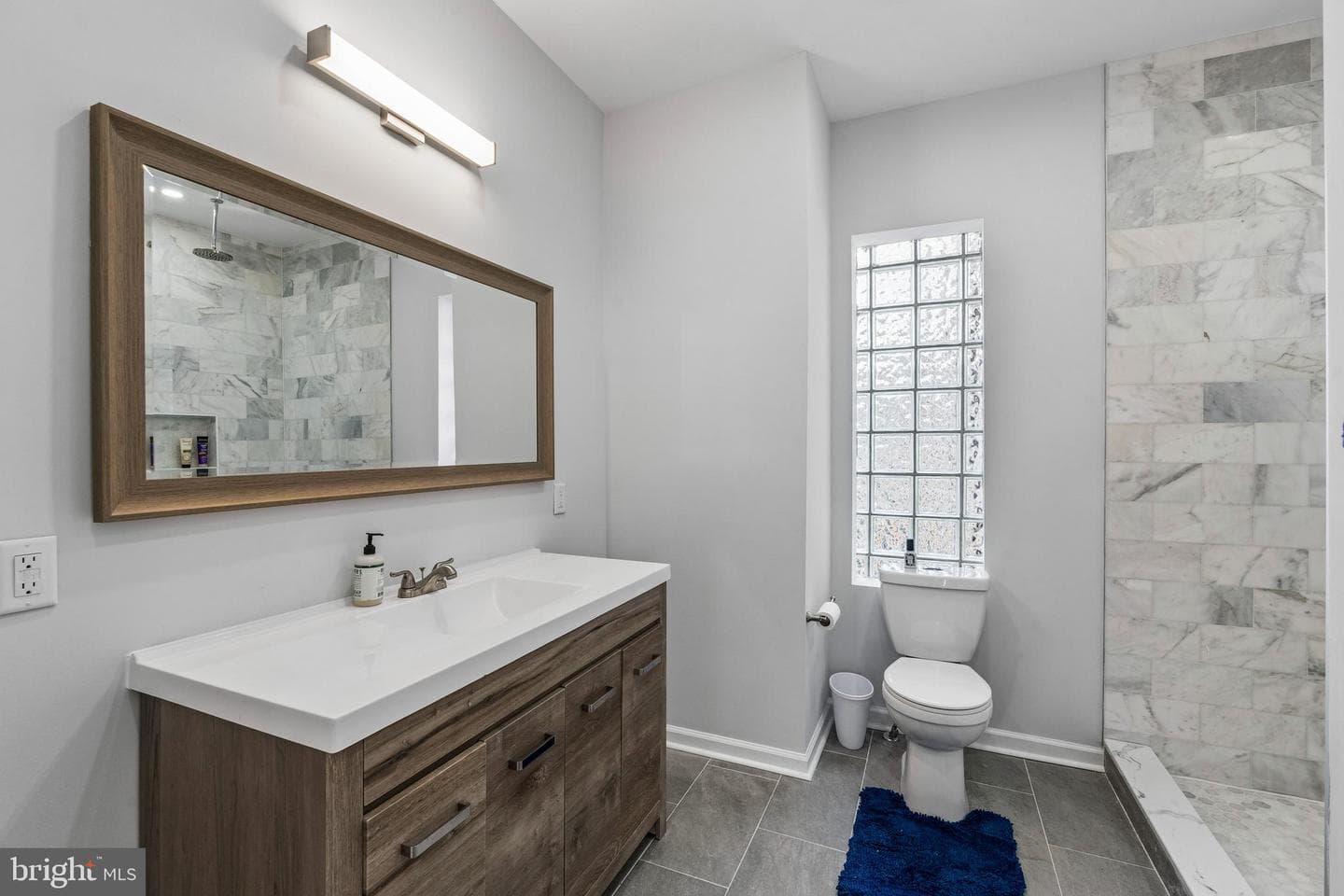 1549 N Newkirk Street photo 13