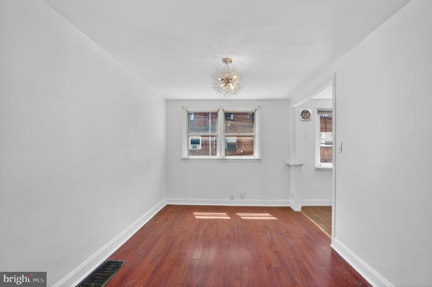 1222 Passmore Street photo 8