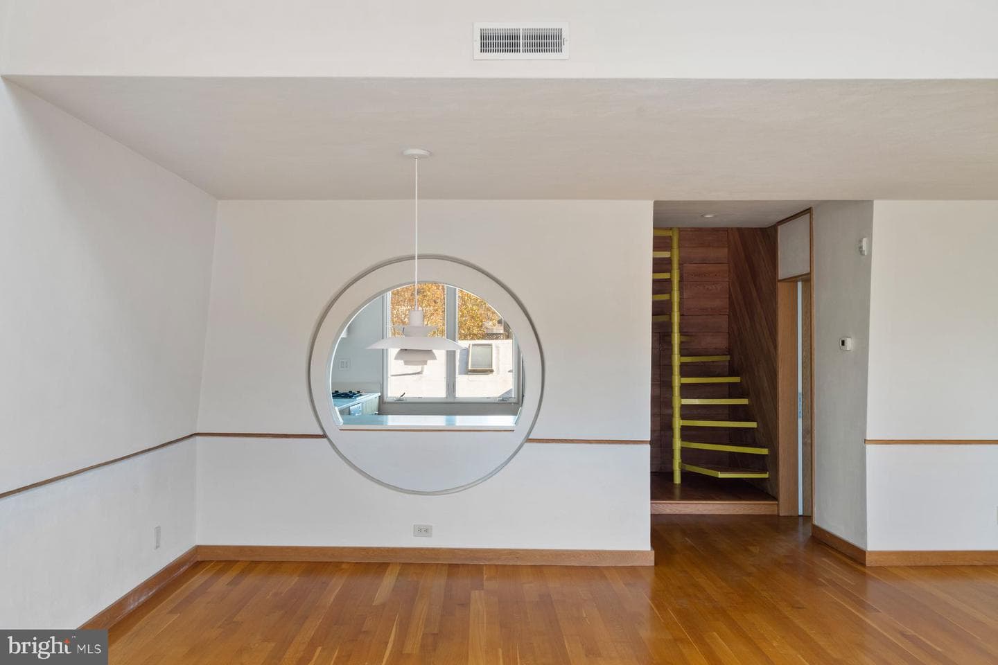 307 S Chadwick Street photo 32