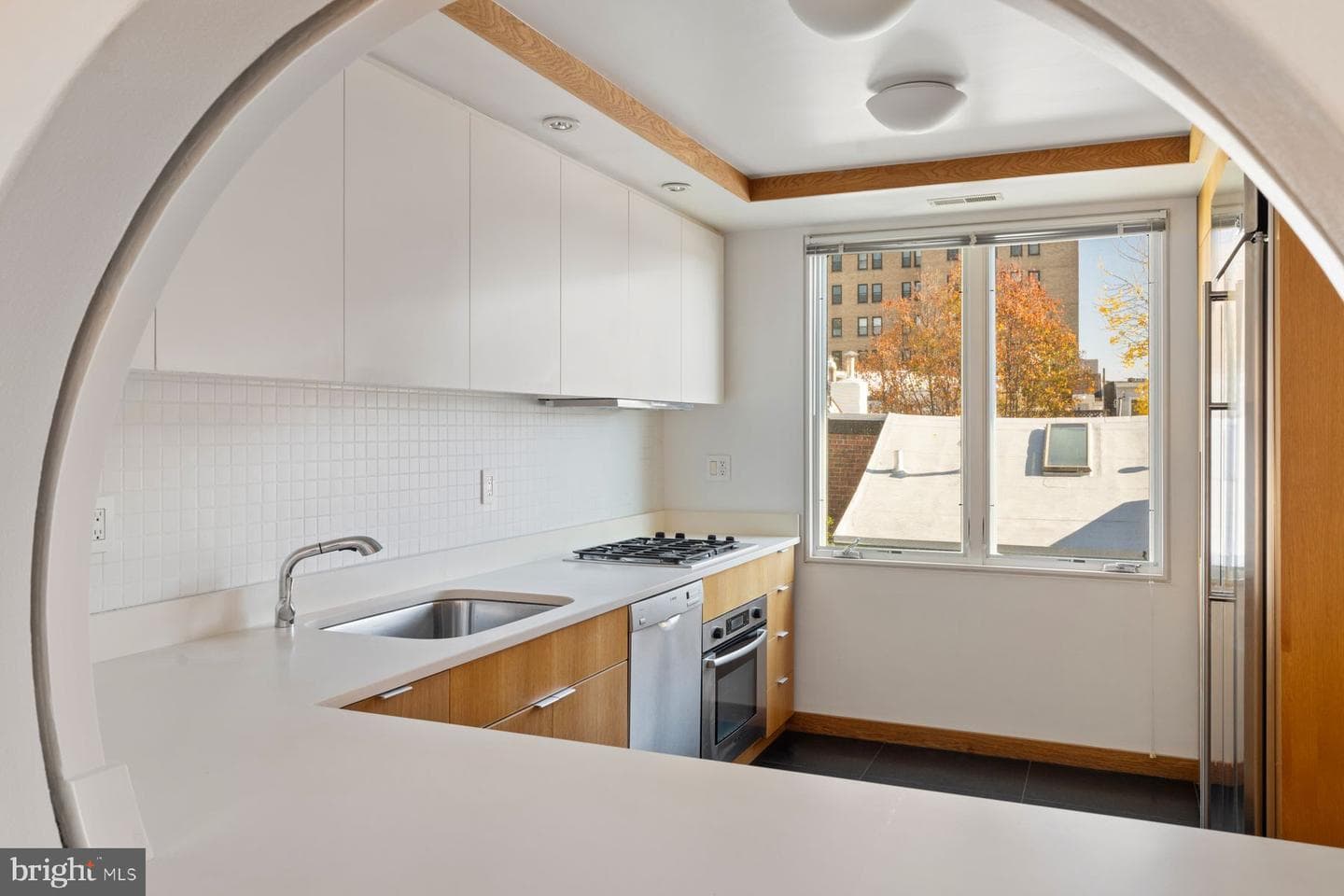 307 S Chadwick Street photo 33
