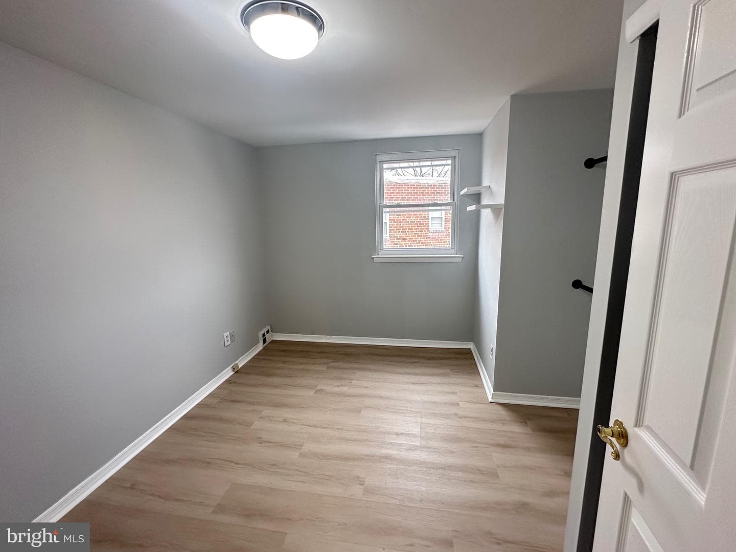 346 Ridgeway Place photo 14