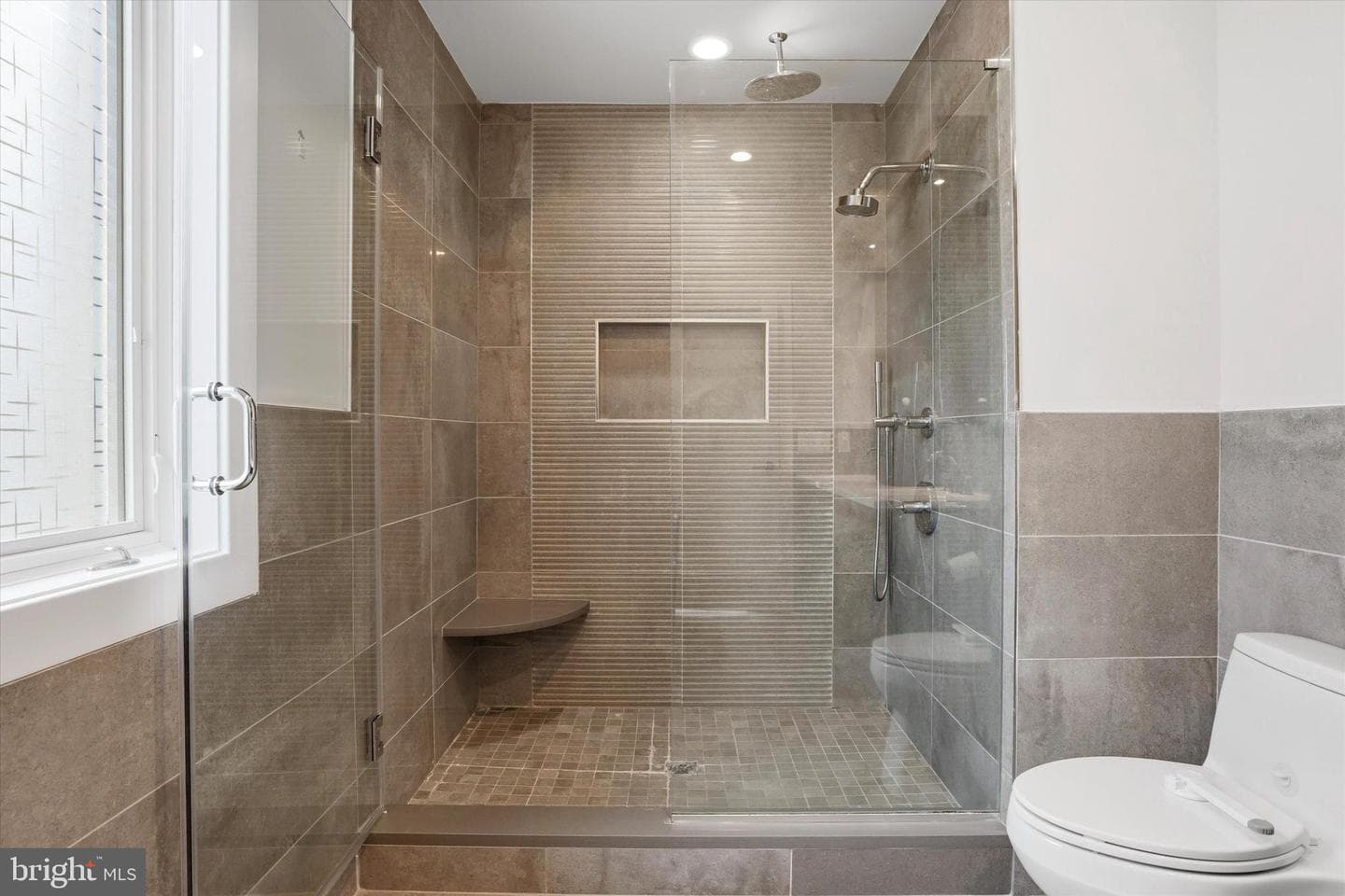 1628 Fitzwater Street photo 23