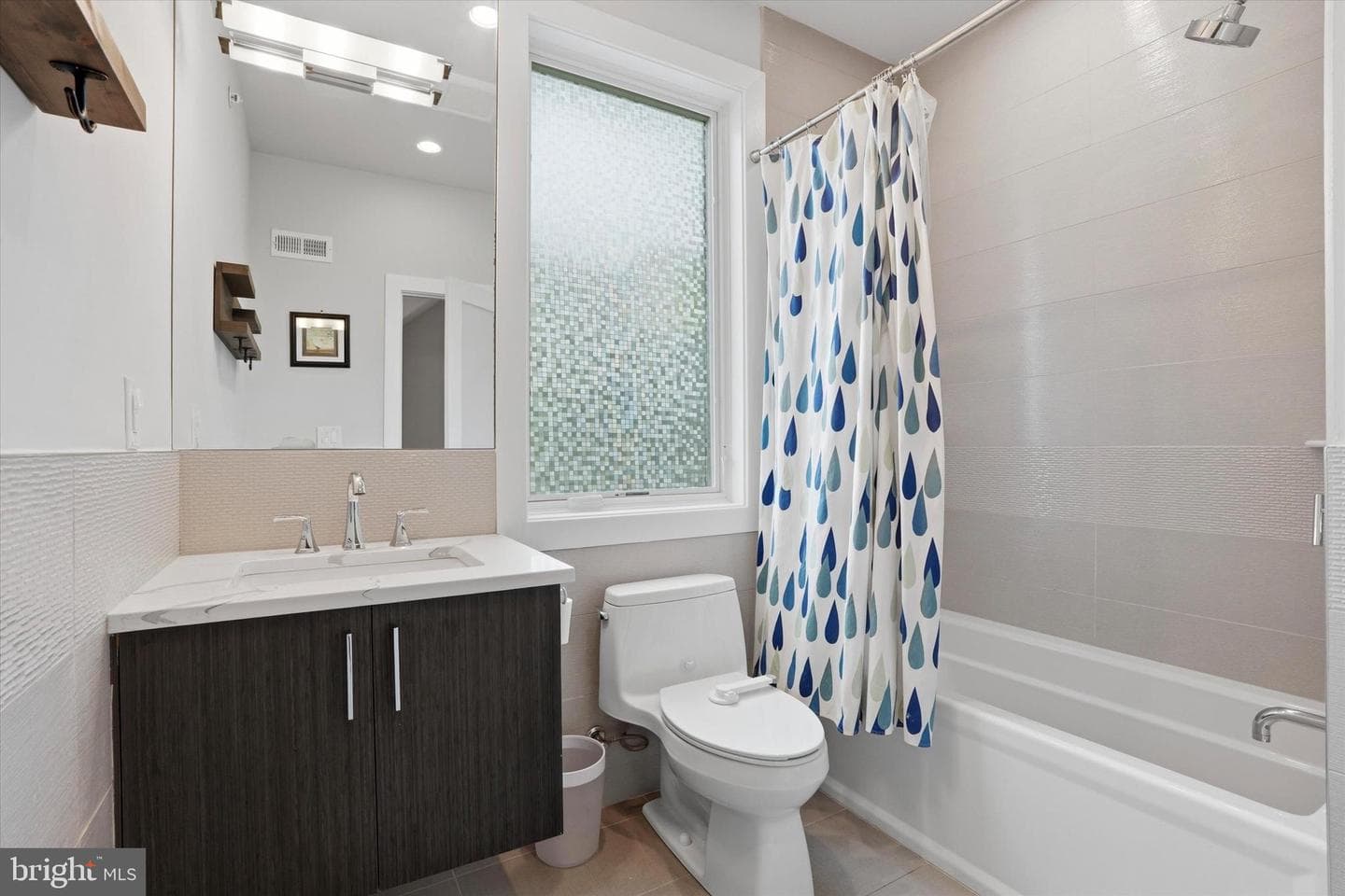 1628 Fitzwater Street photo 32