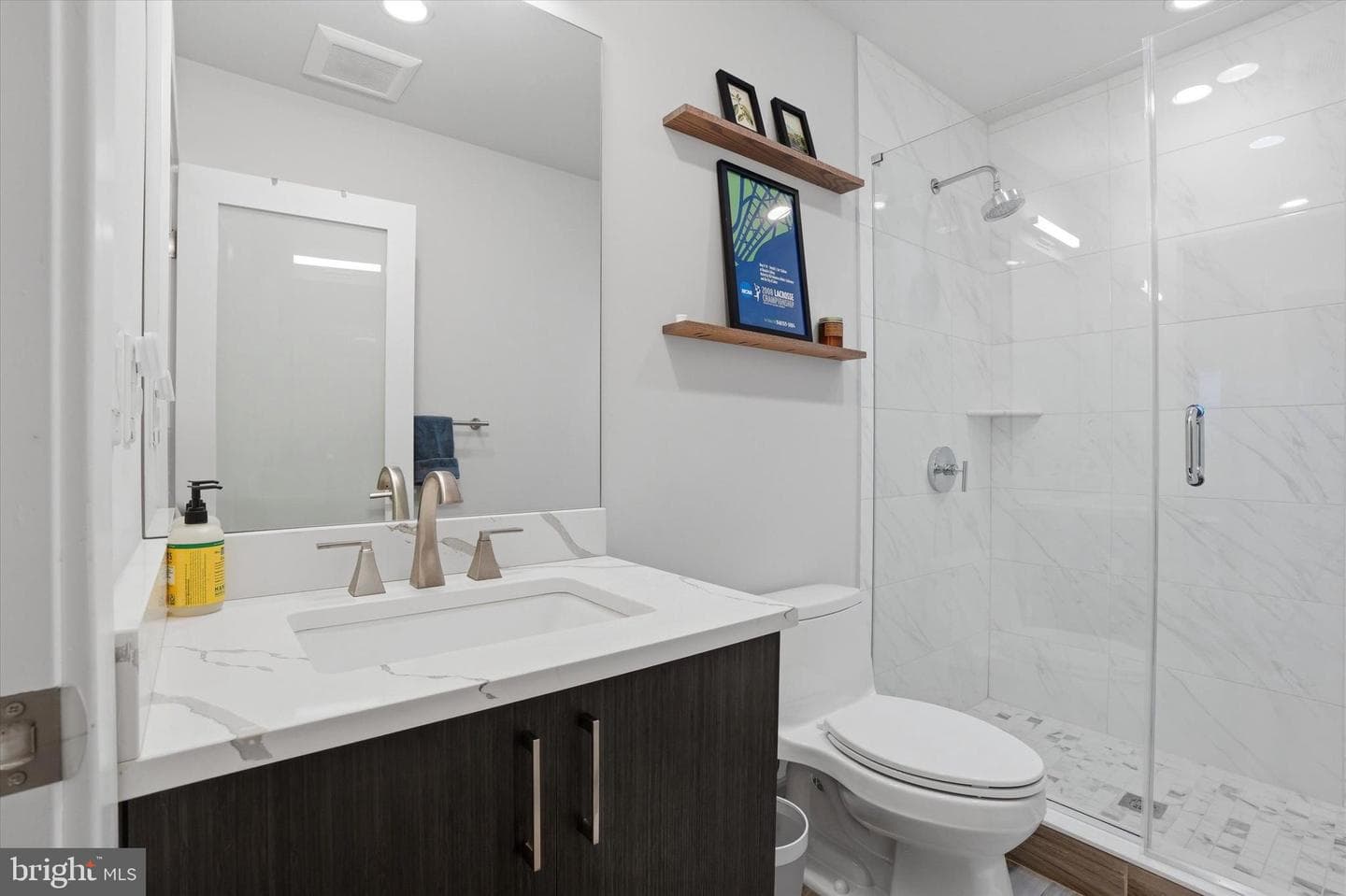 1628 Fitzwater Street photo 37