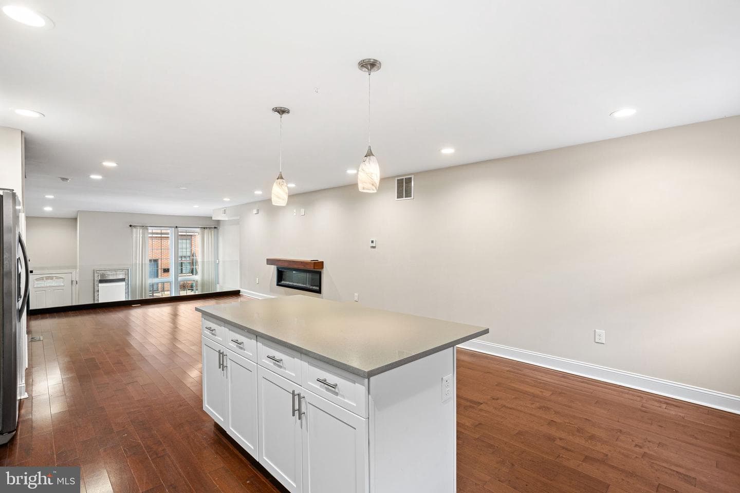 6225 Osage Avenue photo 4