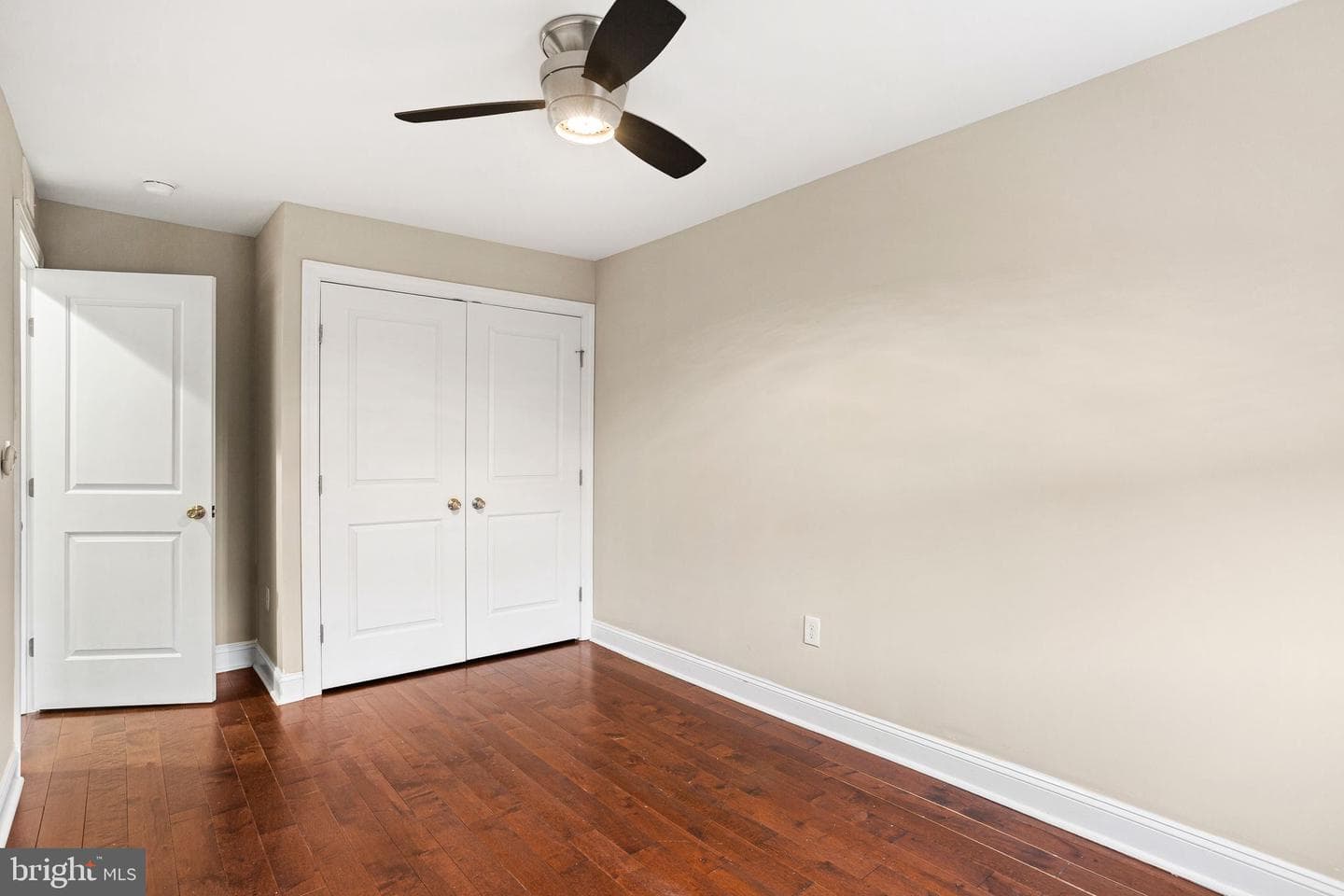 6225 Osage Avenue photo 9