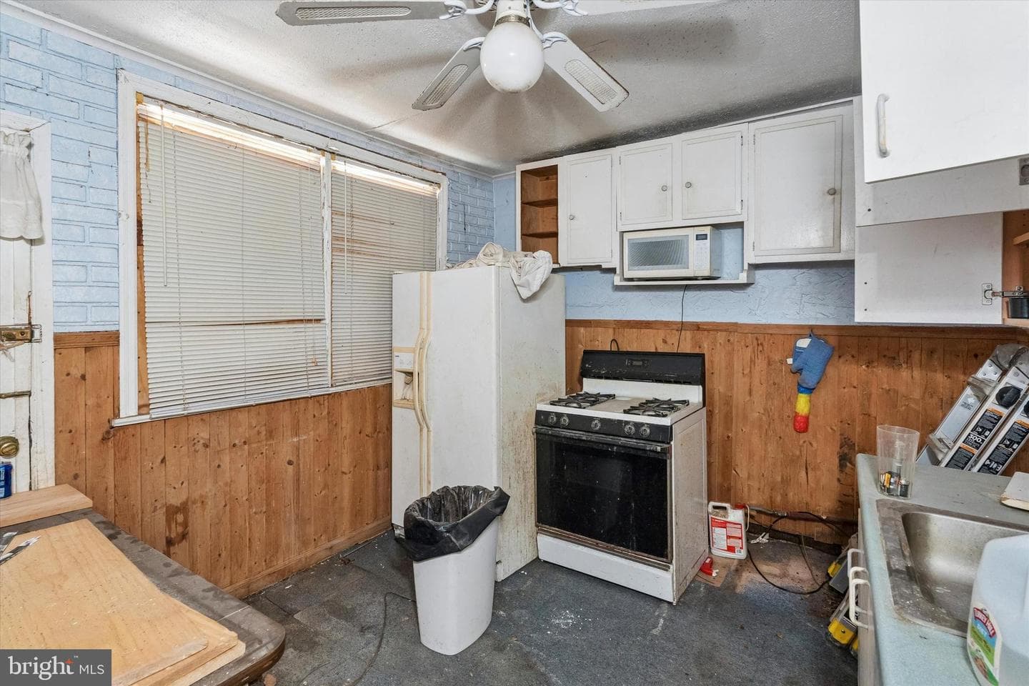 1931 E Albert Street photo 6