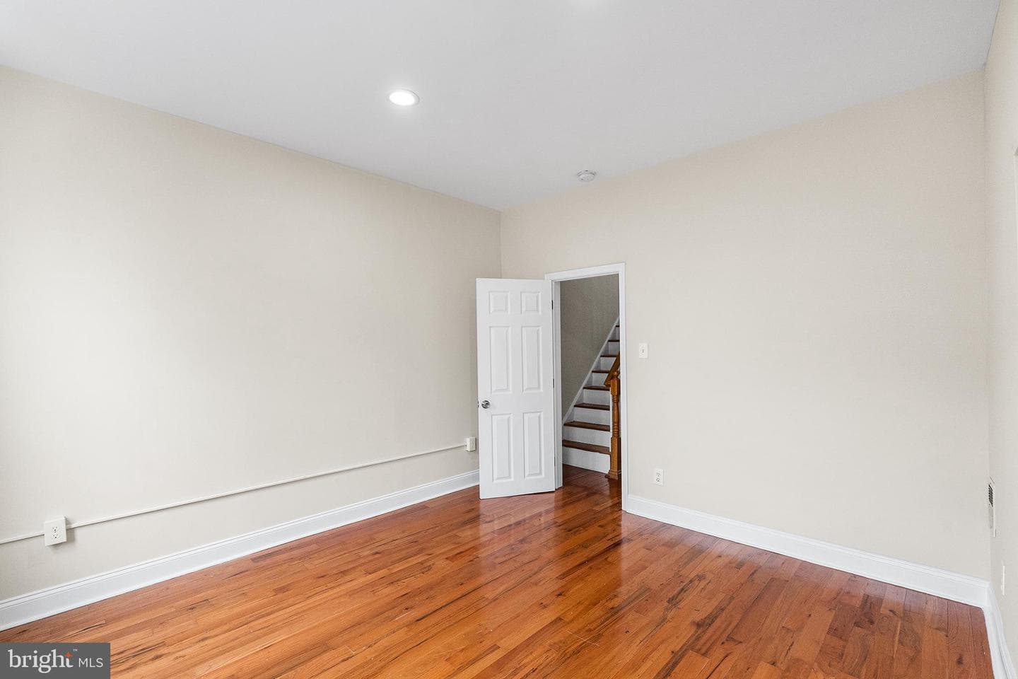 1538 Tasker Street photo 16