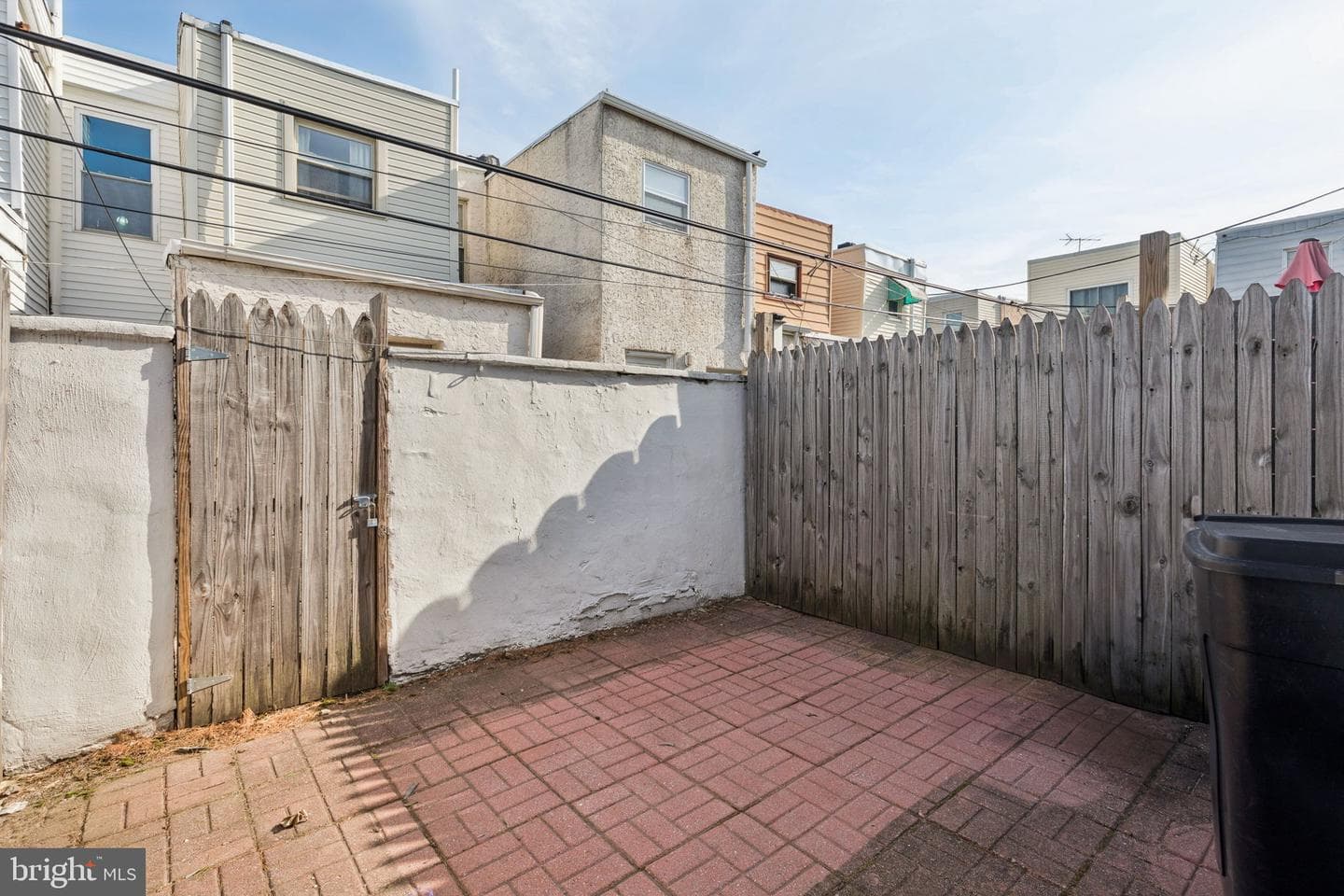313 Daly Street photo 16