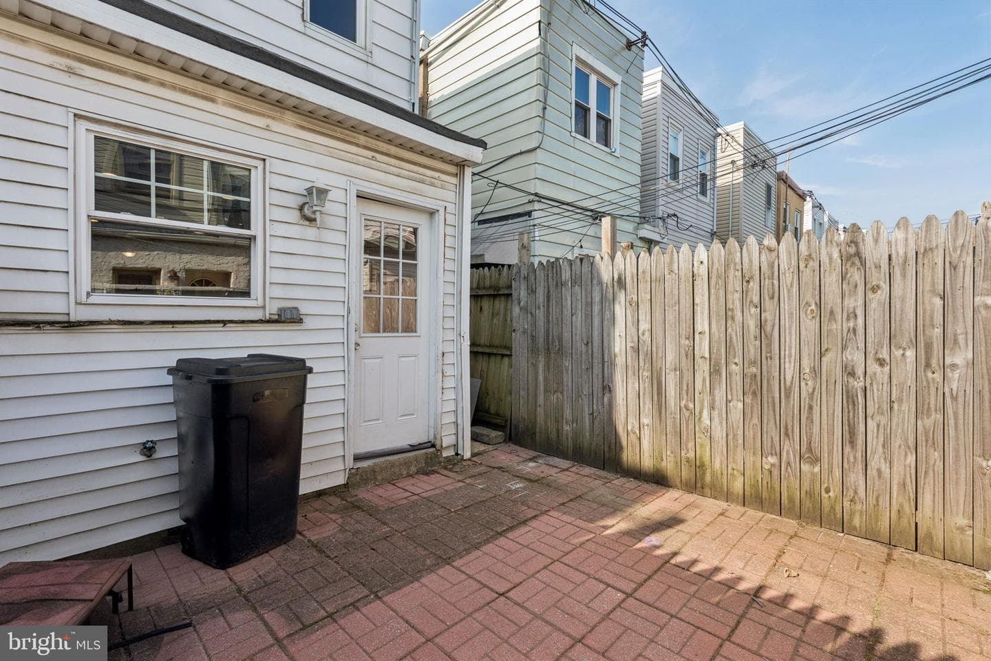 313 Daly Street photo 17