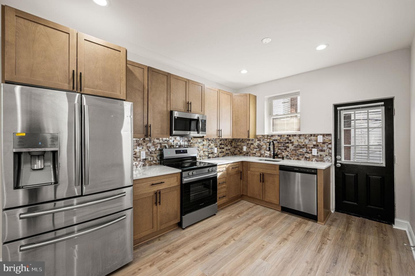 1826 S Alden Street photo 10