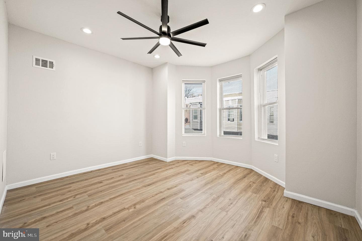 1826 S Alden Street photo 18