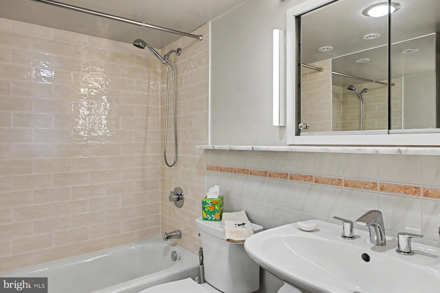 224 W Rittenhouse Square #1410 photo 19