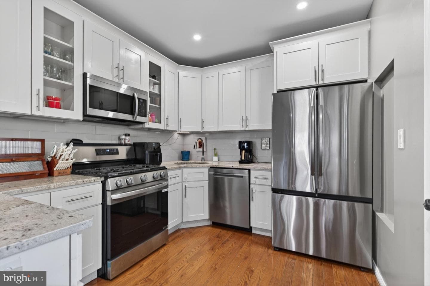 426 Cross Street photo 19