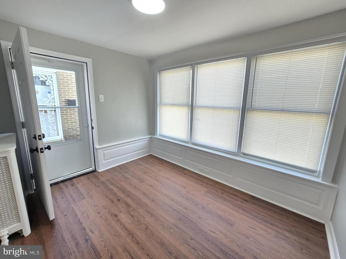 6506 Guyer Avenue photo 2