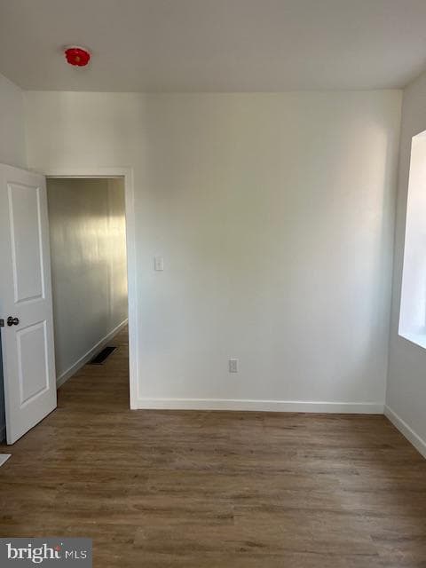5535 Webster Street photo 9