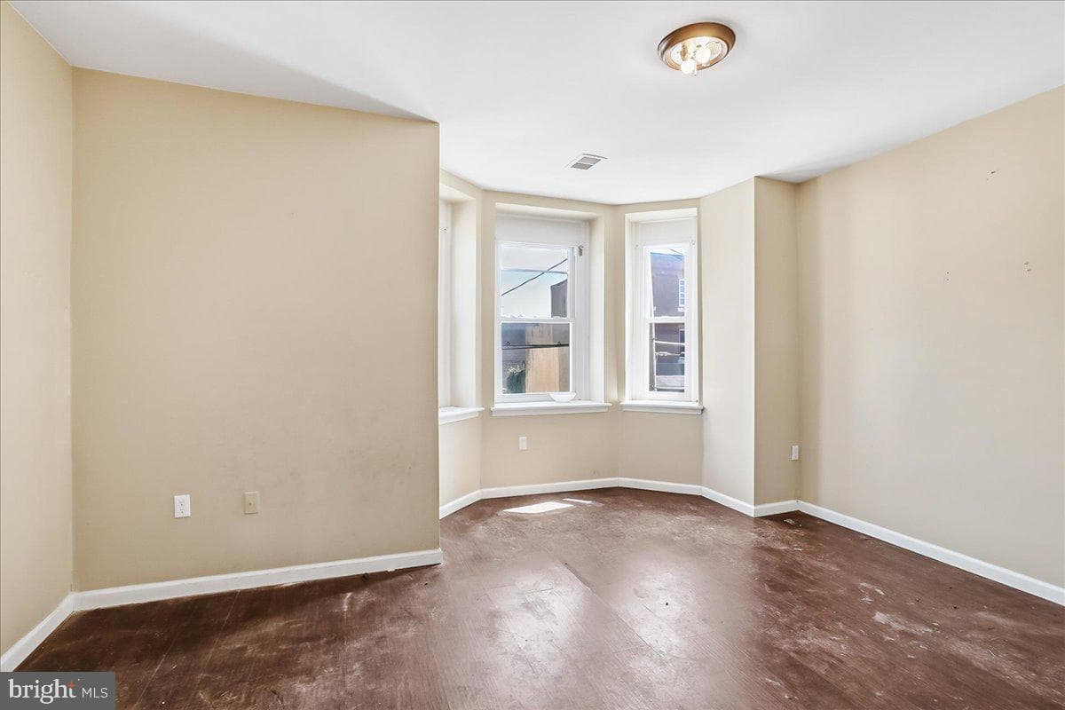810 N Preston Street photo 13