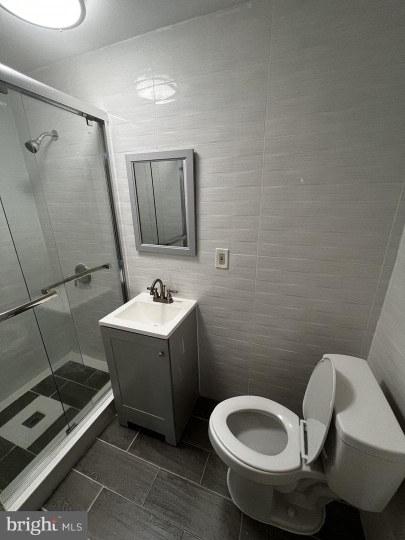 3141 Unruh Avenue photo 3
