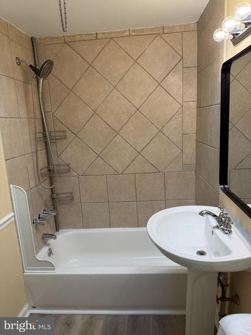 3503 Churchill Lane photo 10