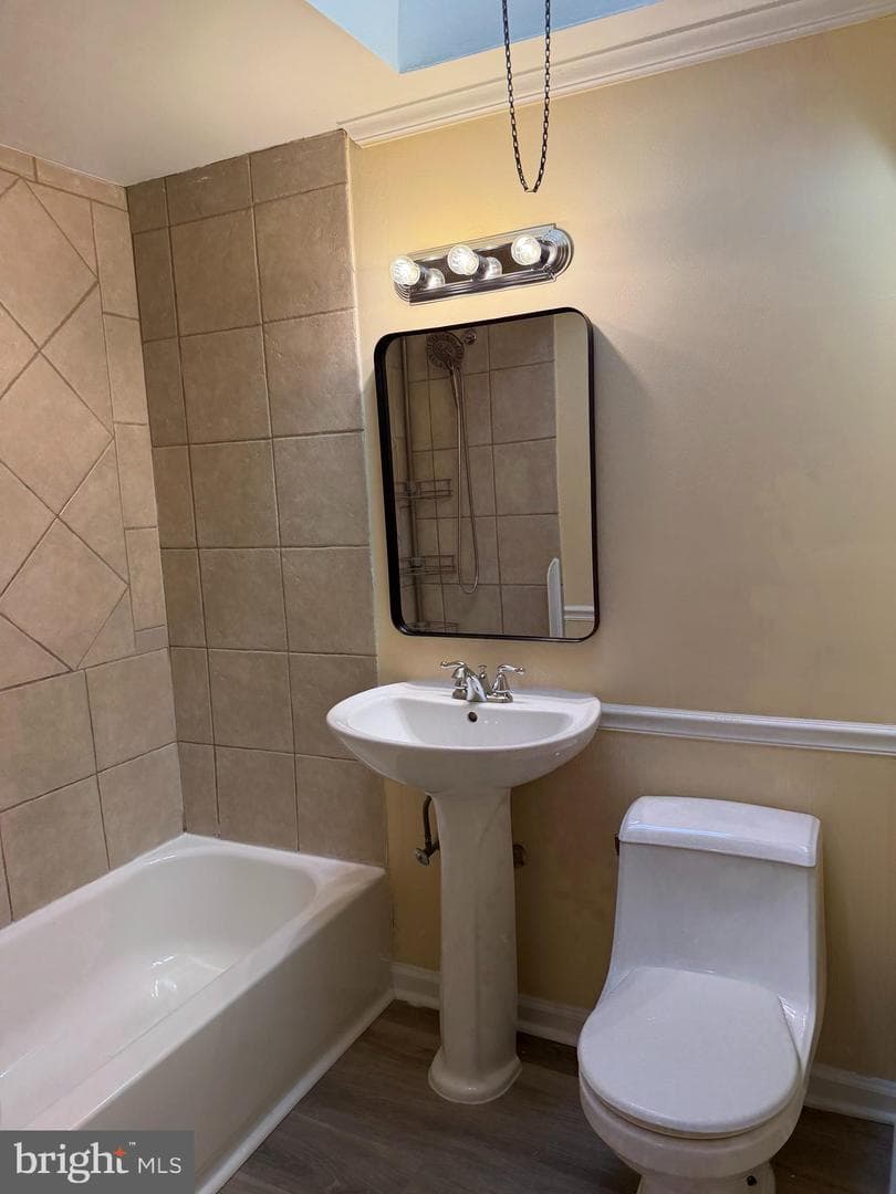 3503 Churchill Lane photo 9