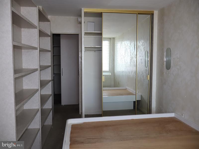 604 S Washington Square #2411 photo 15