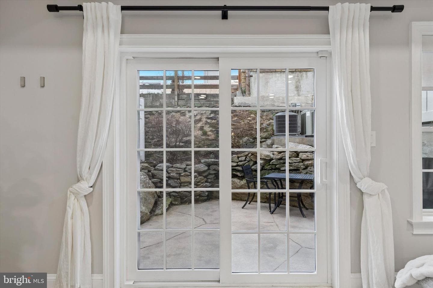 216 Wendover Street photo 12