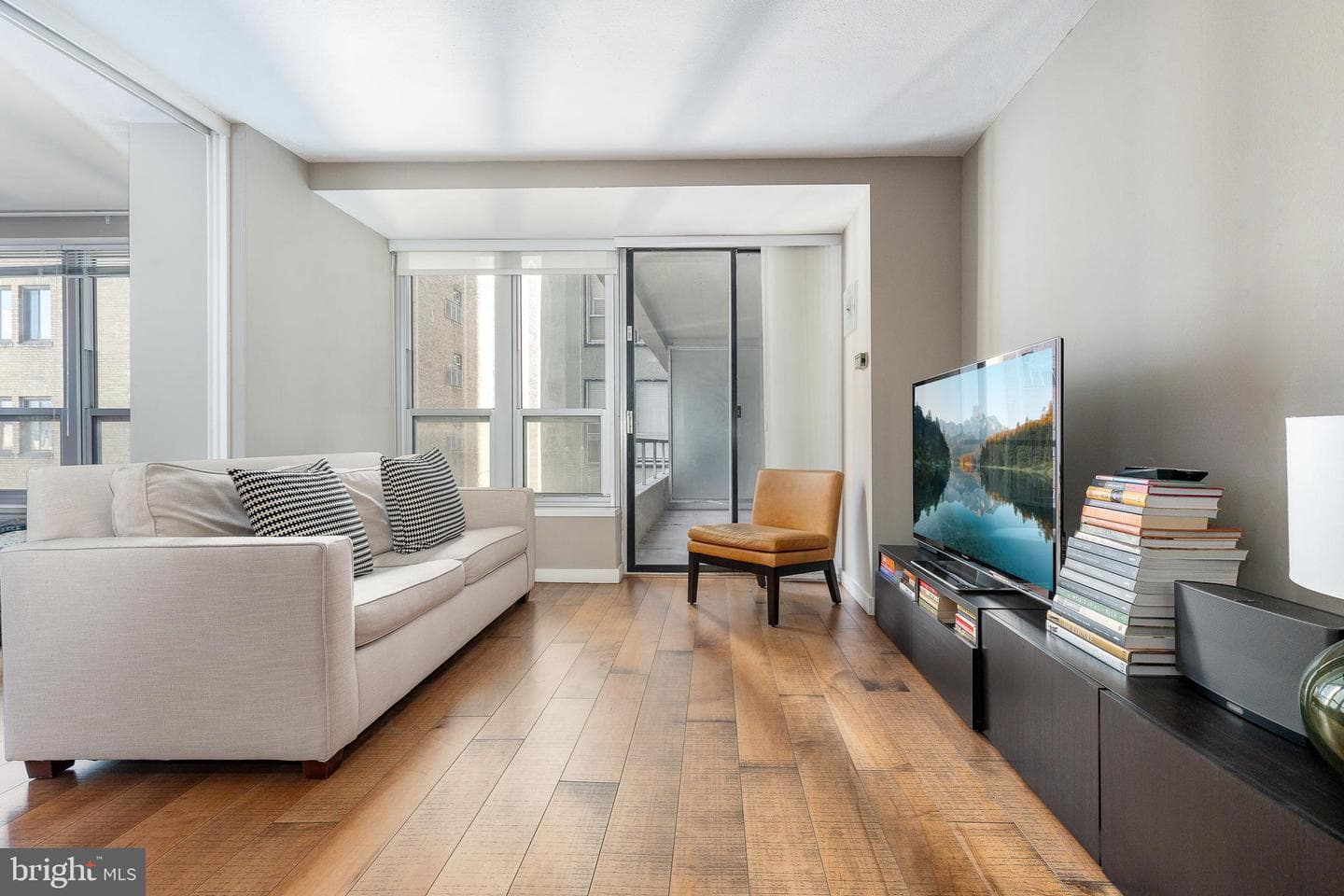 224 W Rittenhouse Square #1618 photo 2
