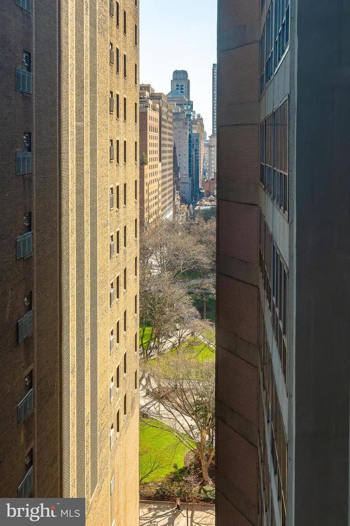 224 W Rittenhouse Square #1618 photo 20