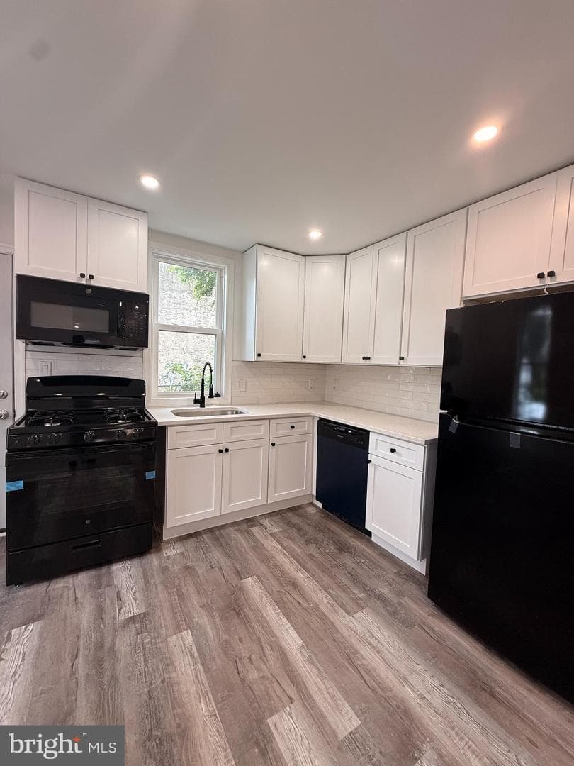 2124 S Shields Street photo 6