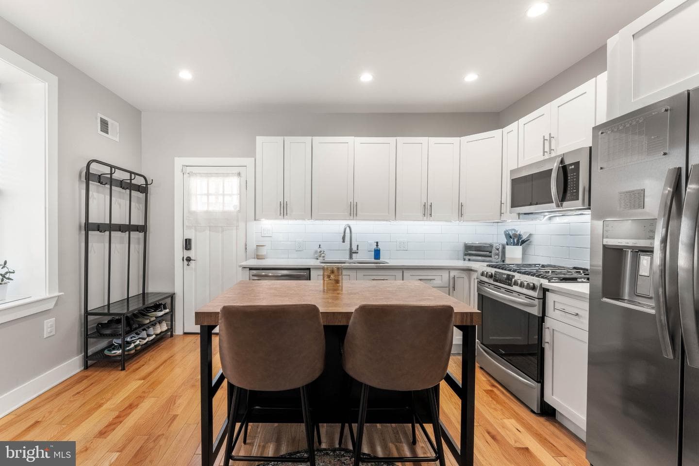 132 Shurs Lane photo 14