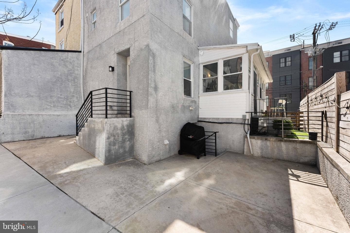 132 Shurs Lane photo 4