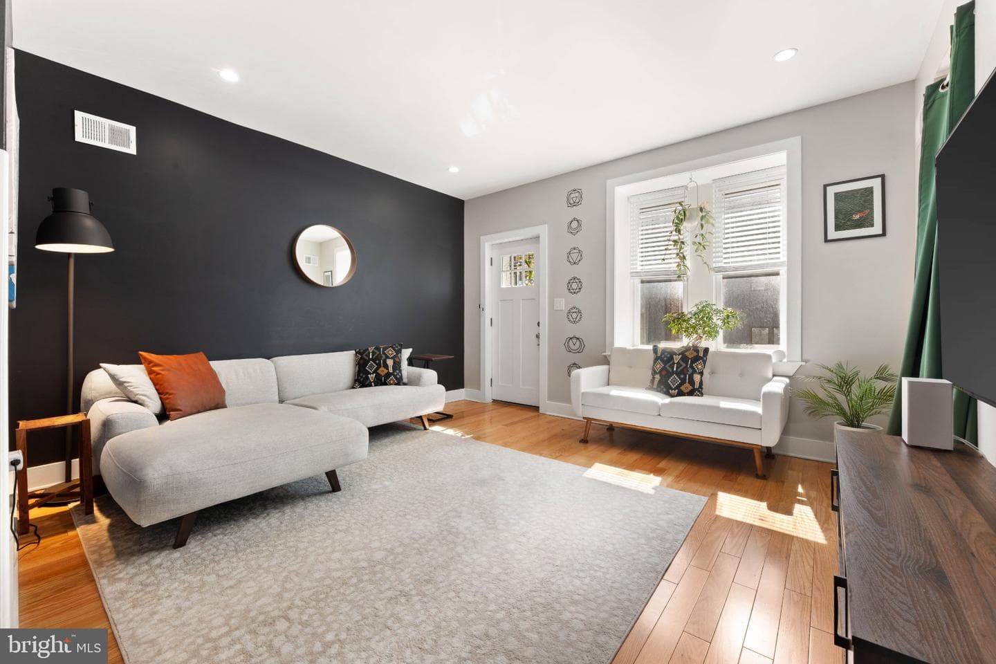 132 Shurs Lane photo 8