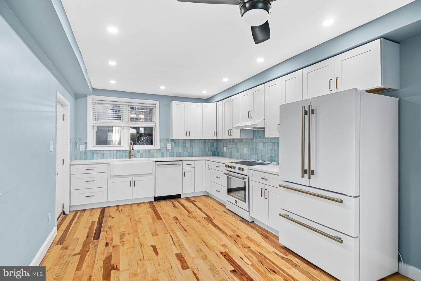 1152 S 15th Street, Philadelphia