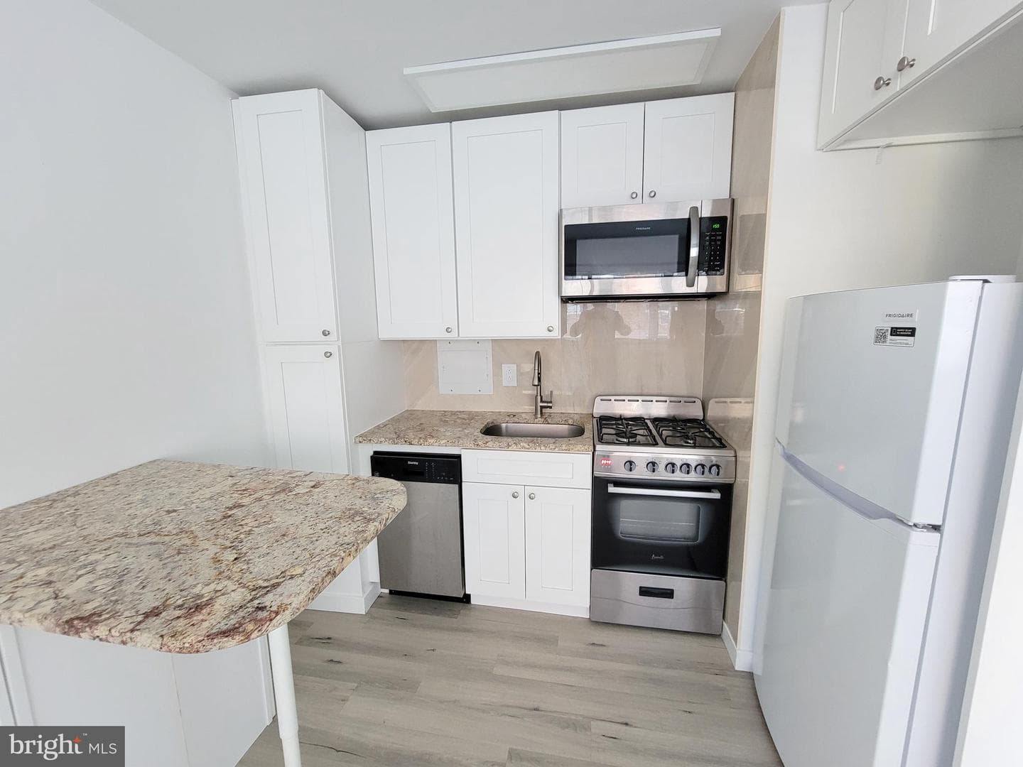 2101 Chestnut Street #802 photo 4