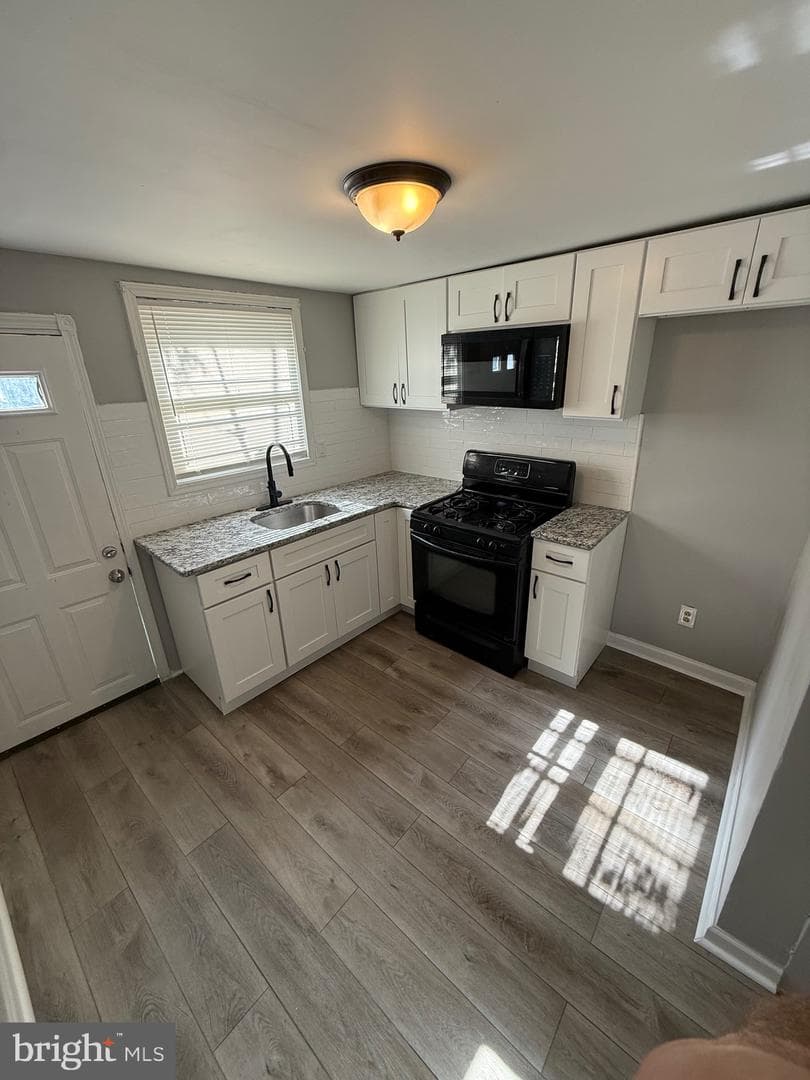 2140 E Ann Street photo 4