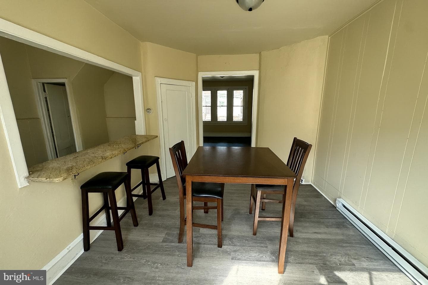 845 S Cecil Street photo 3