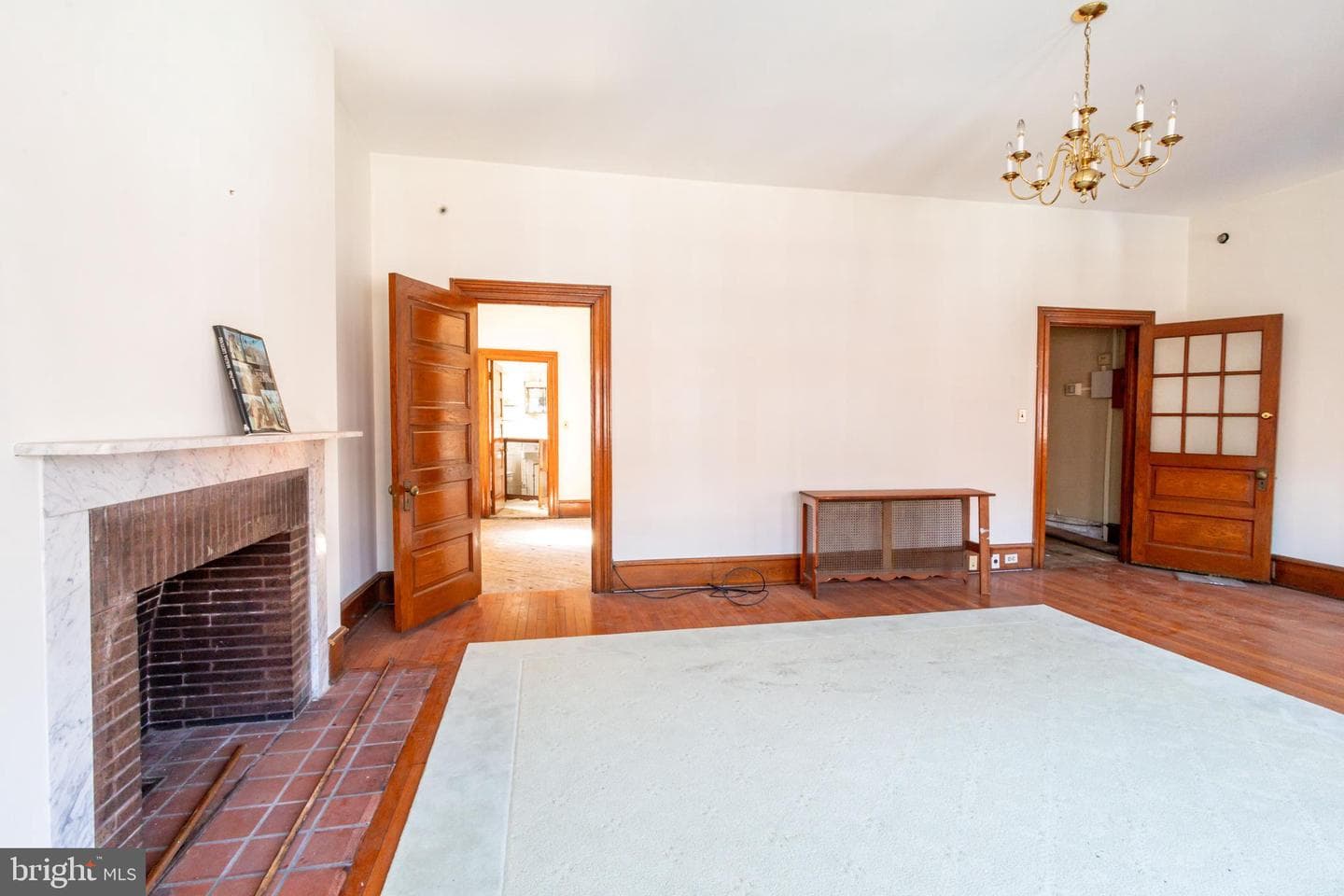 324 Wharton Street photo 13