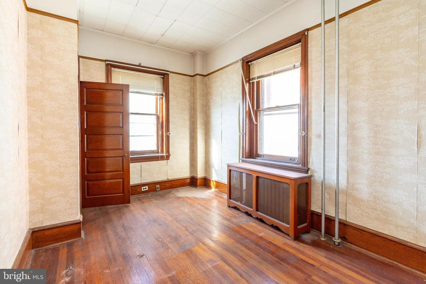 324 Wharton Street photo 4