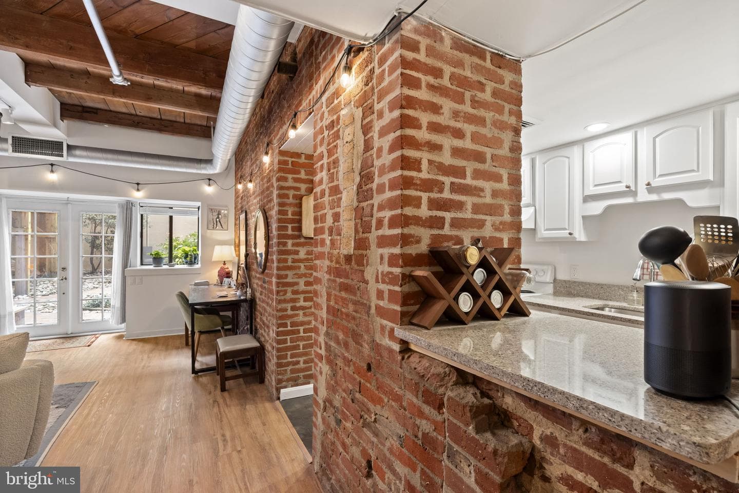301 Race Street #c002 photo 9