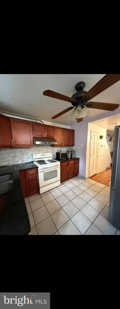 2606 S Jessup Street photo 5