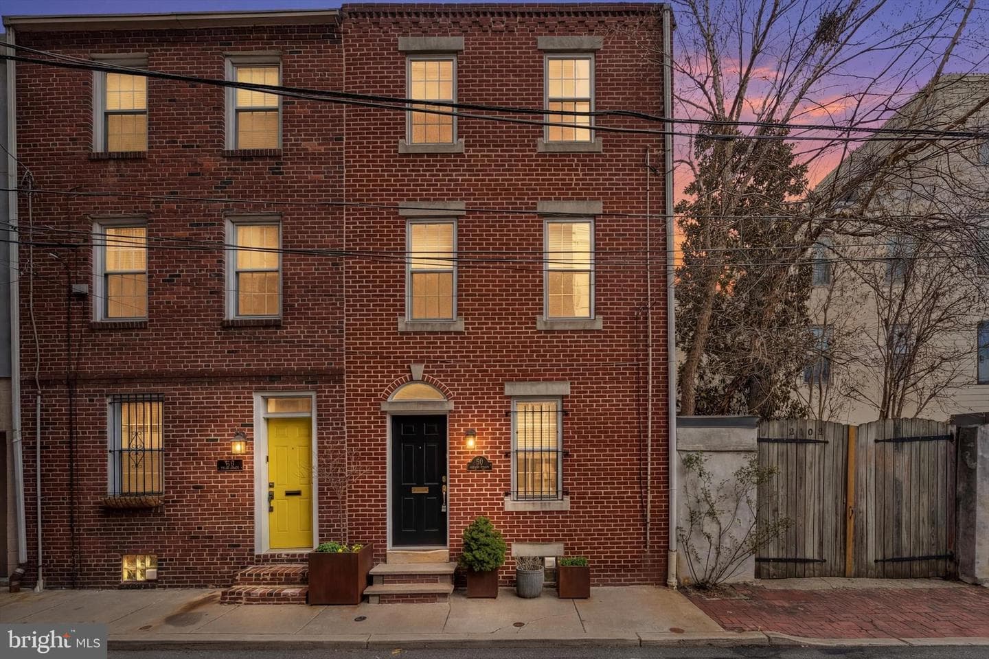 2111 Rodman Street photo 1