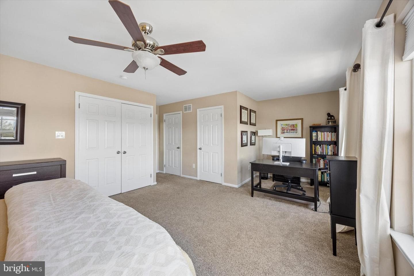 270 Ripka Street photo 19