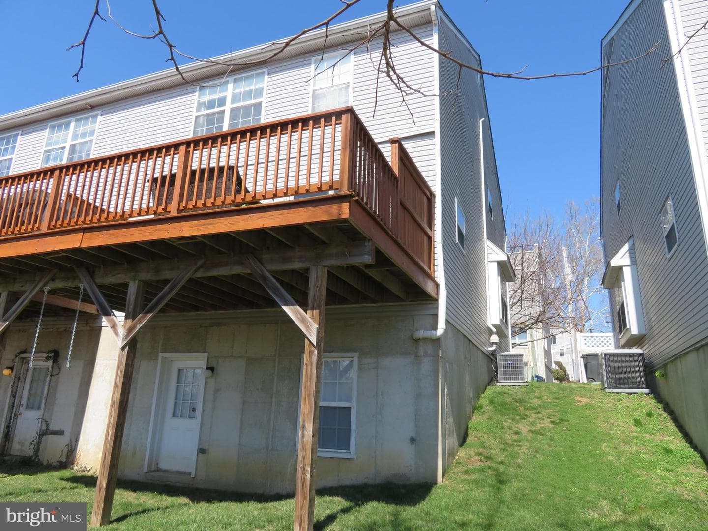270 Ripka Street photo 25
