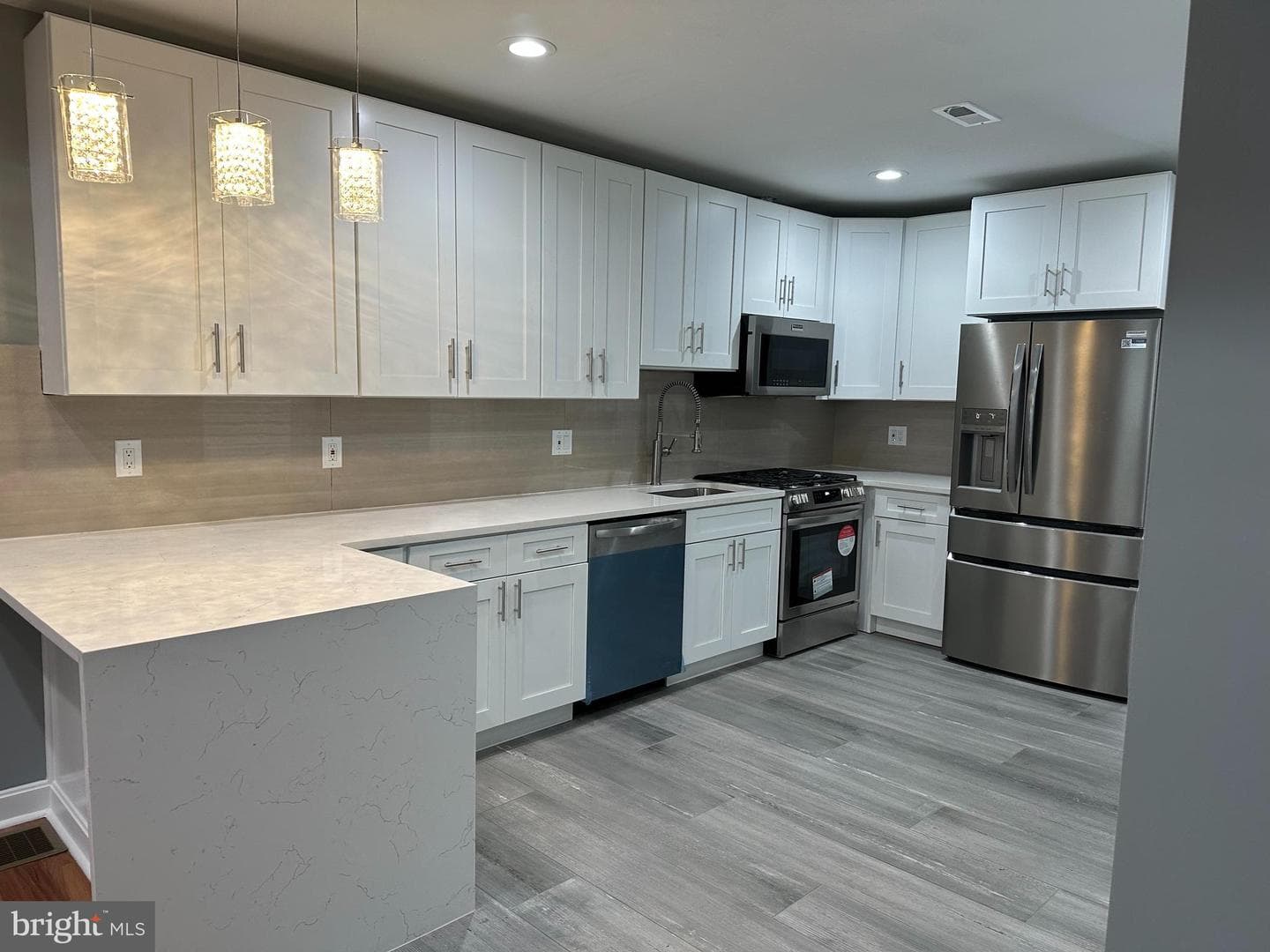 3125 Belgrade Street photo 5