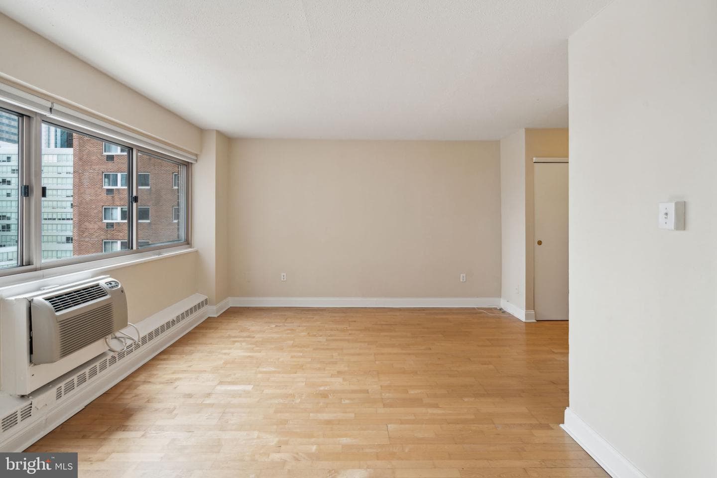 2101 Chestnut Street #722 photo 3