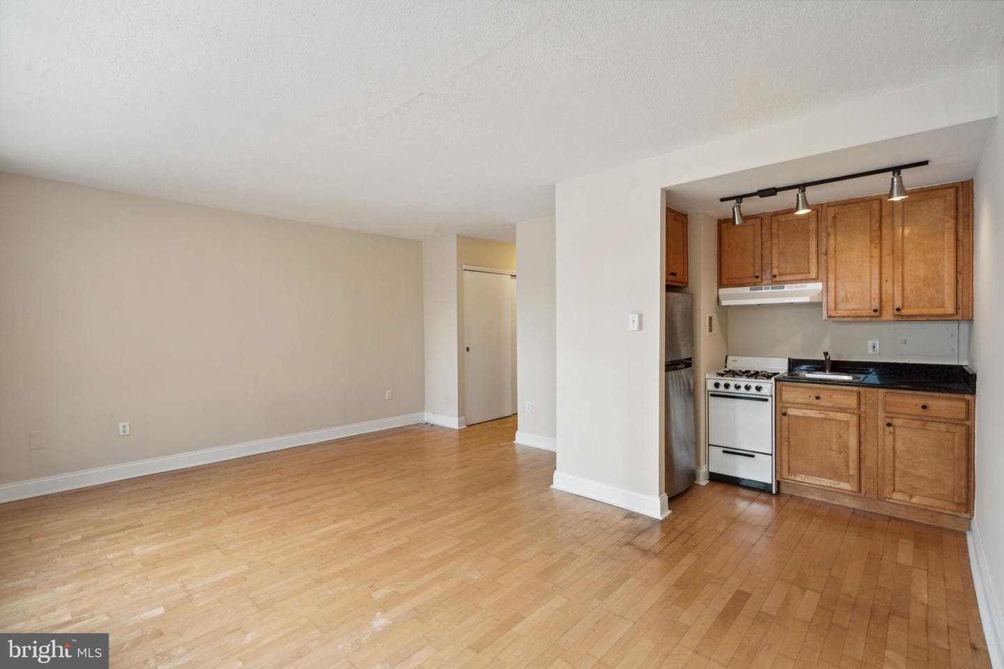 2101 Chestnut Street #722 photo 5