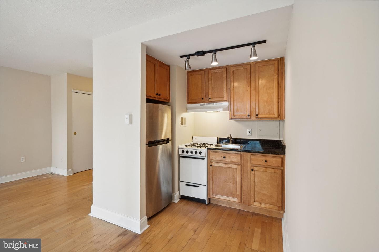 2101 Chestnut Street #722 photo 6