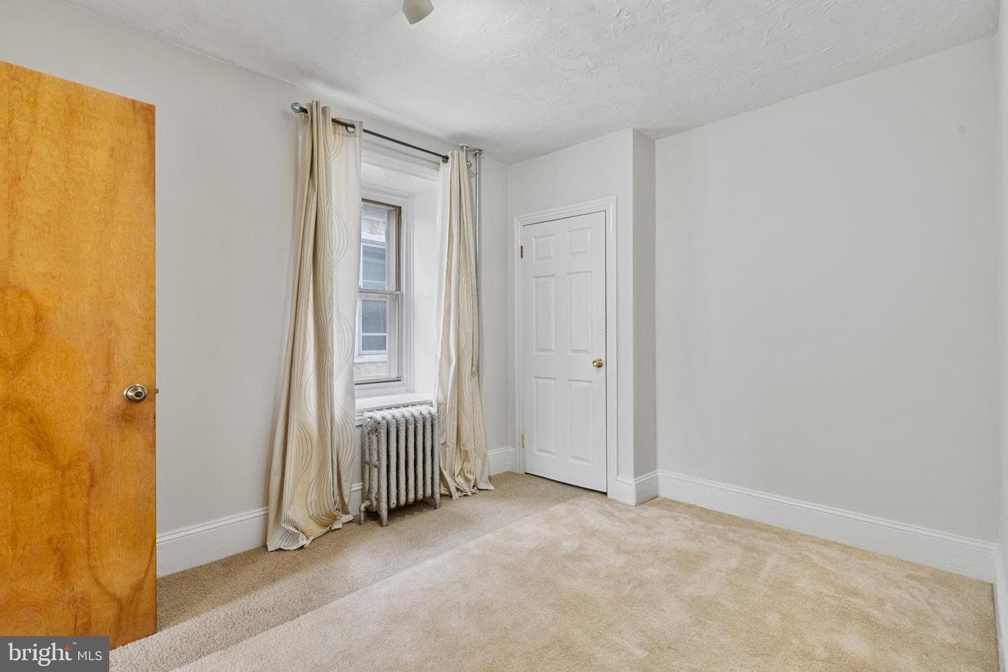 107 W Seymour Street photo 19