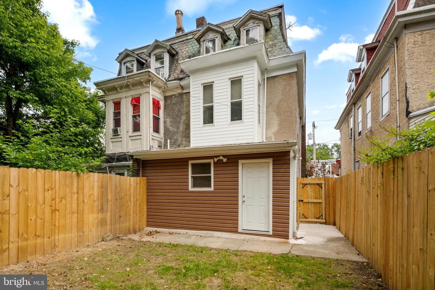 107 W Seymour Street photo 26